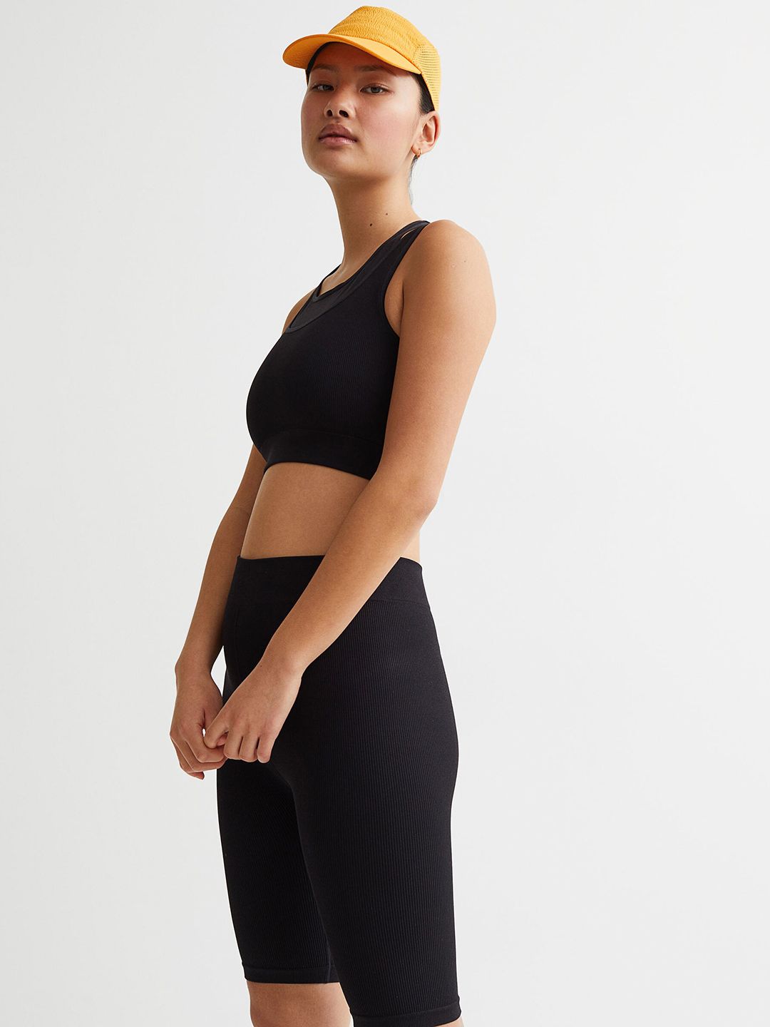 H&M Women Black Seamless Sports Cycling Shorts Price in India