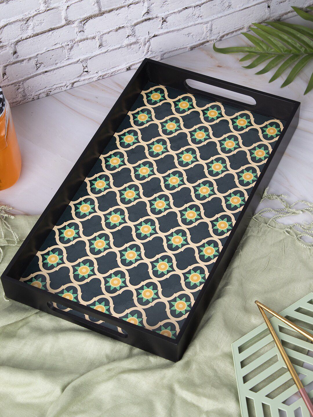MARKET99 Green & Black Printed Serving Trays Price in India