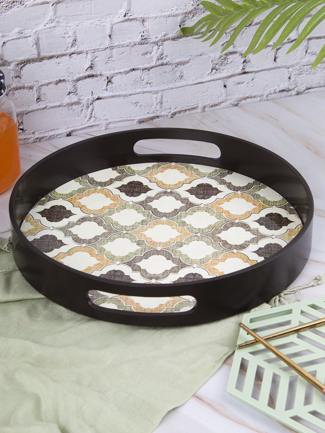 MARKET99 Brown Printed Round Tray with Handle Price in India