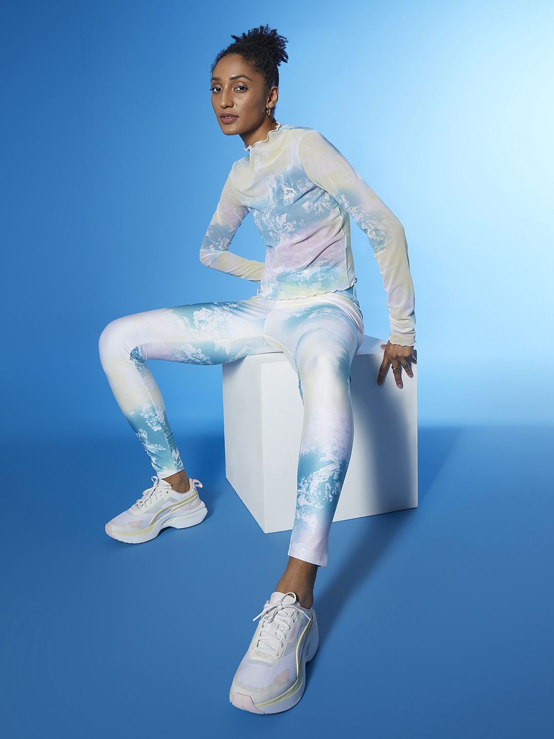 Puma Women White & Blue Printed High-Rise Tights Price in India