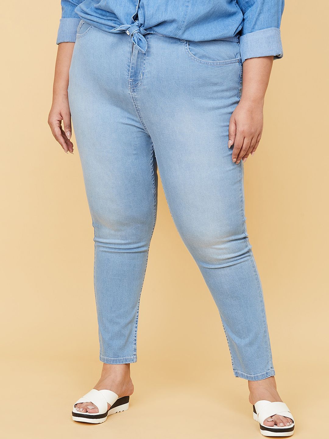 max Women Plus Size Blue Light Fade Jeans 75% COTTON Price in India