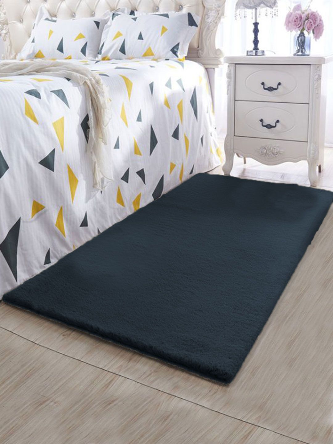 LUXEHOME INTERNATIONAL Grey Solid Ultra Soft Floor Runner Price in India