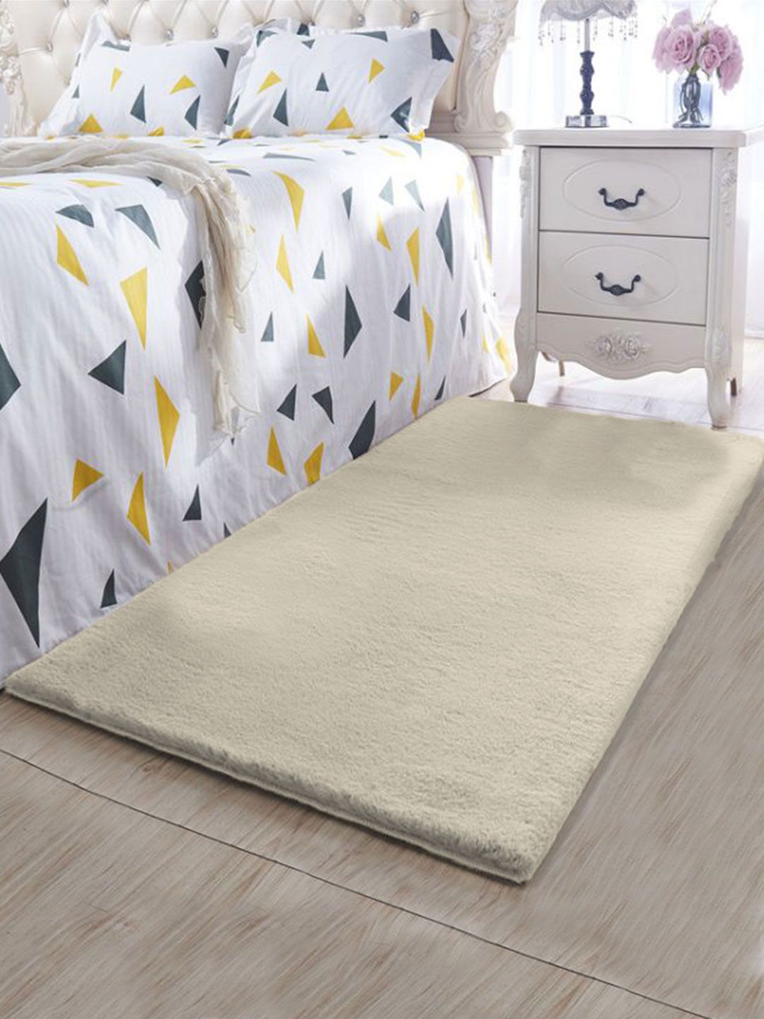 LUXEHOME INTERNATIONAL Beige Solid Floor Runners Price in India