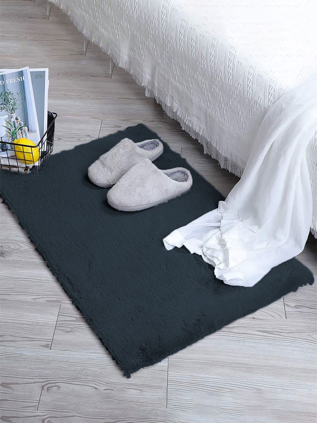 LUXEHOME INTERNATIONAL Black Solid Anti-Skid Doormat Price in India