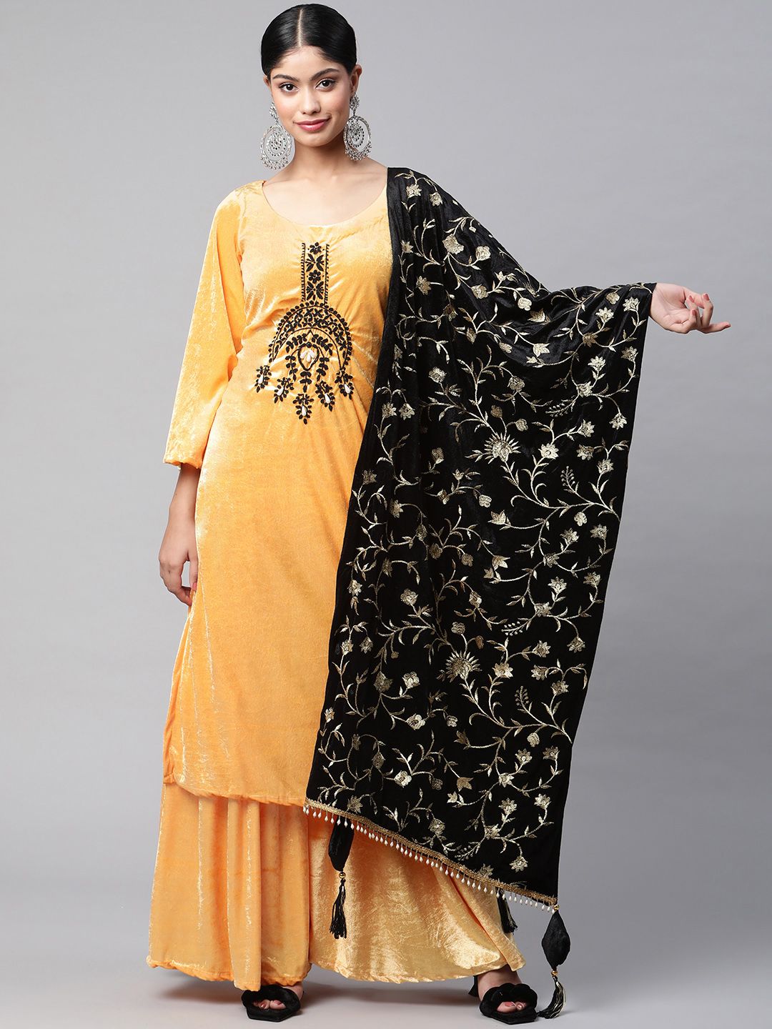 SHADES Black & Gold-Toned Embroidered Velvet Dupatta with Thread Work Price in India