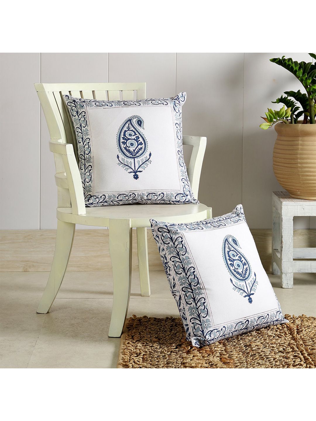 HANDICRAFT PALACE White & Black Set of 2 Floral Square Cushion Covers Price in India