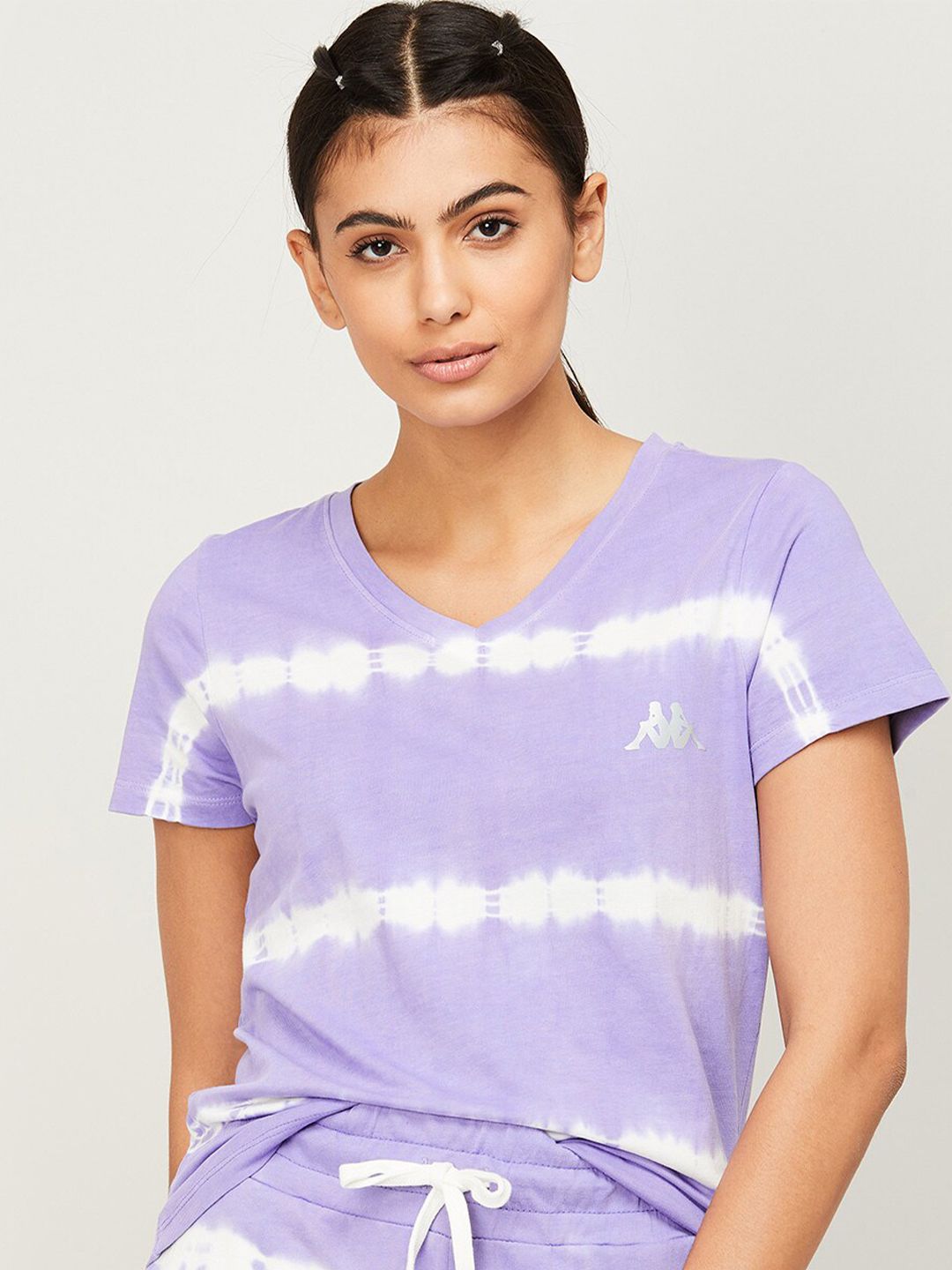 Kappa Women Lavender & White Tie and Dye V-Neck Sports T-shirt Price in India