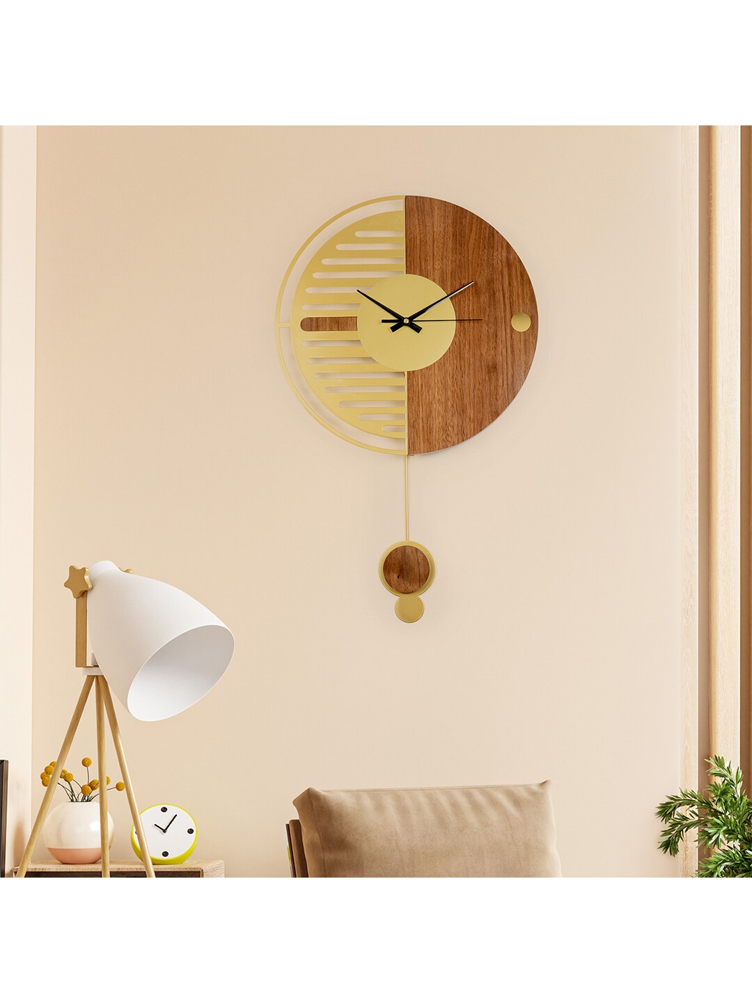 HomeTown Brown & Yellow Colourblocked Contemporary Wall Clock Price in India