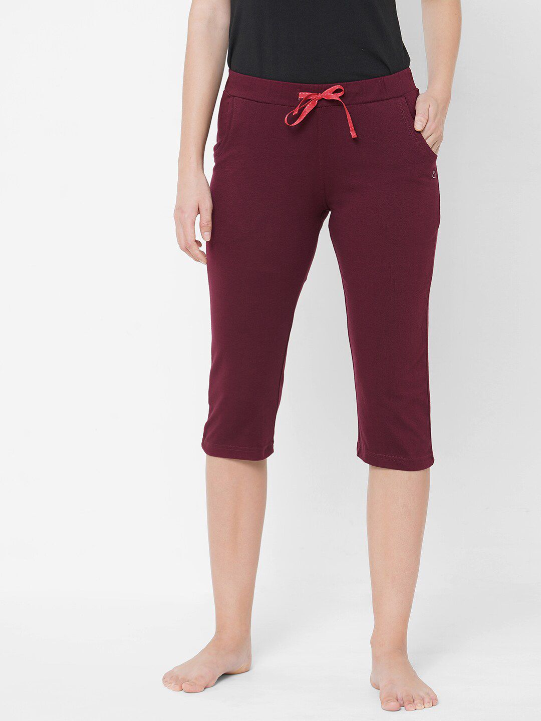 Sweet Dreams Women Maroon Slim Fit Solid Cotton Lounge Capris Price in India