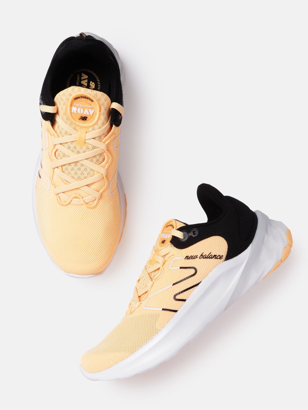 New Balance Women Yellow & Black ROAV Colourblocked Running Shoes Price in India