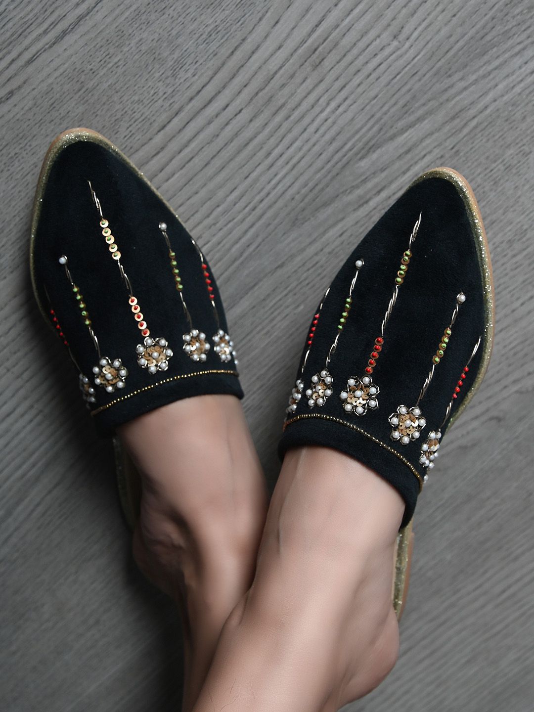 BONALI Women Black Ethnic Embellished Mojaris Price in India