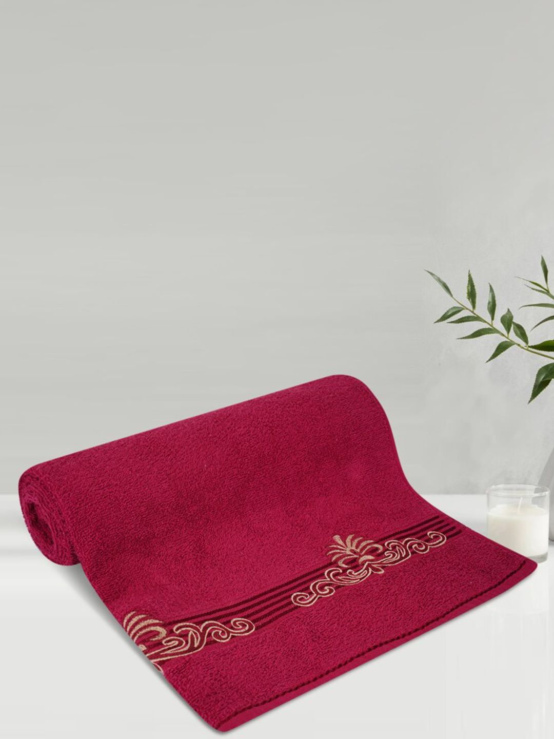 LUSH & BEYOND Red Solid Cotton 500 GSM Bath Towel Price in India