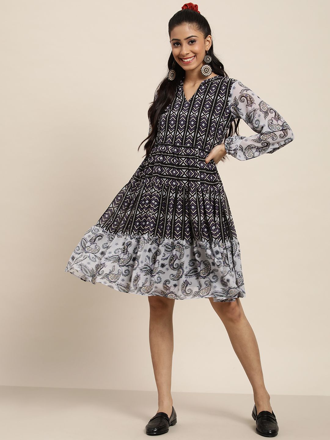 Sangria Women Black & Grey Geometric Print Georgette A-Line Dress Price in India