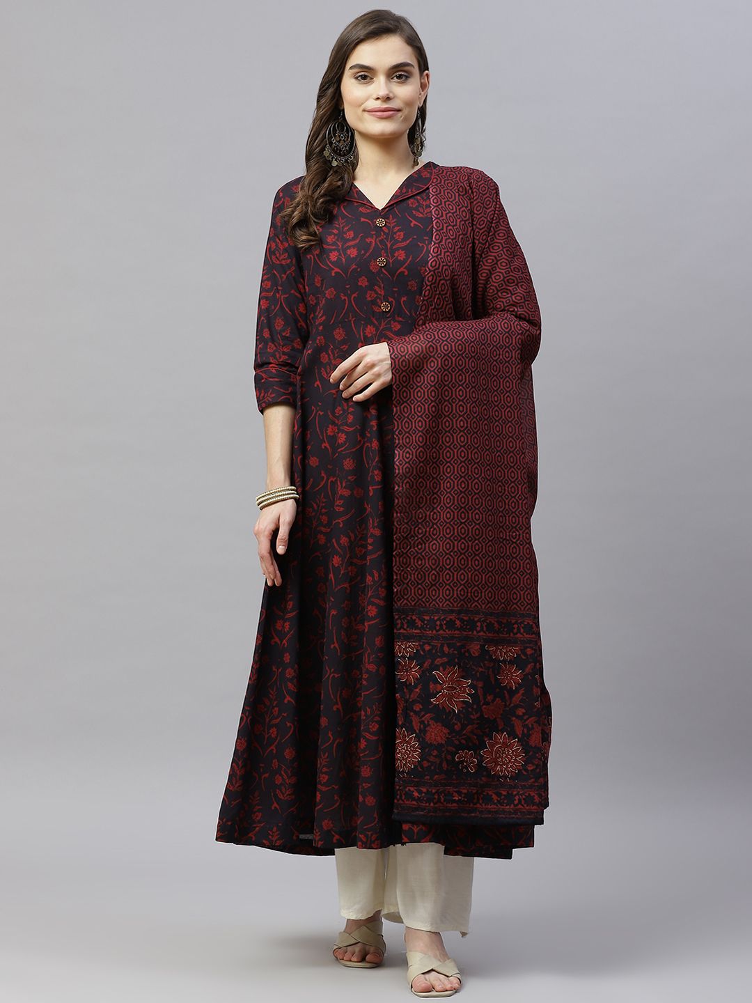 MIRAVAN Women Maroon & Navy Blue Ethnic Motifs Printed Cotton Anarkali Kurta & Dupatta Price in India