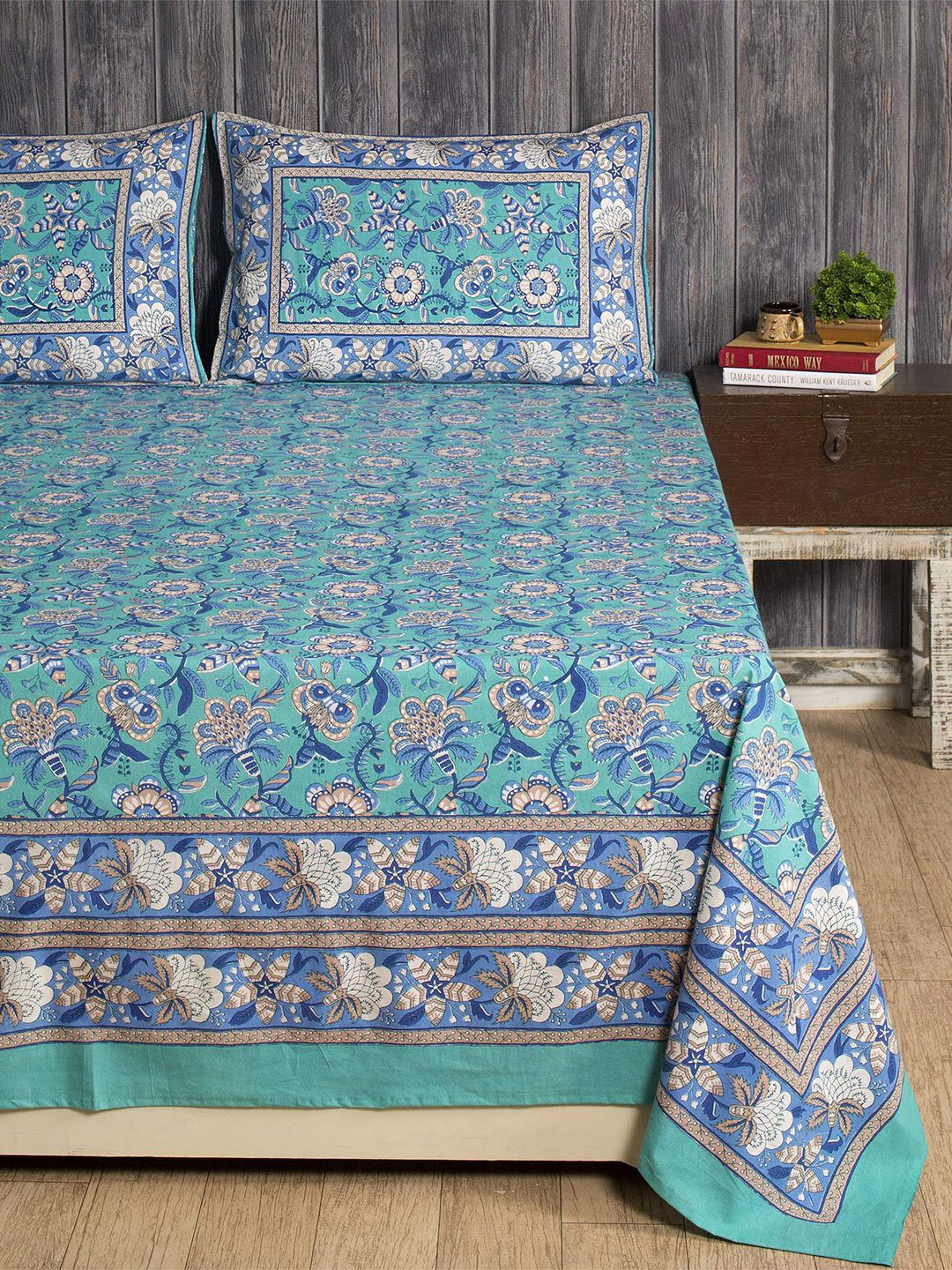 HANDICRAFT PALACE Green & Blue Floral 300 TC Queen Bedsheet with 2 Pillow Covers Price in India
