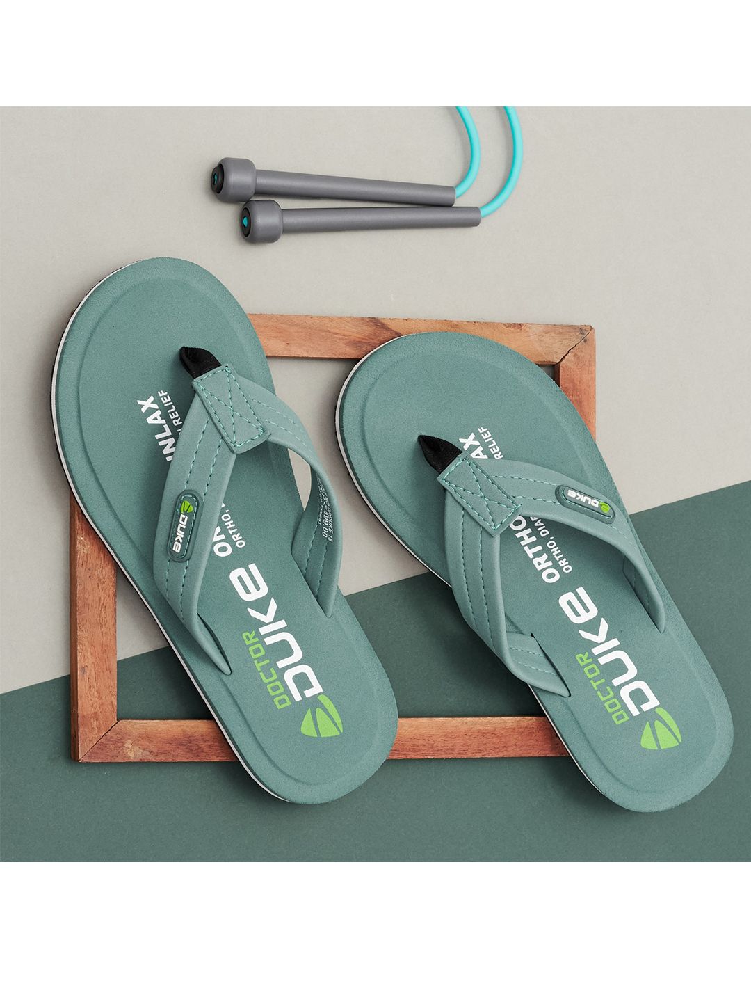 Duke Men Green Printed Thong Flip-Flops