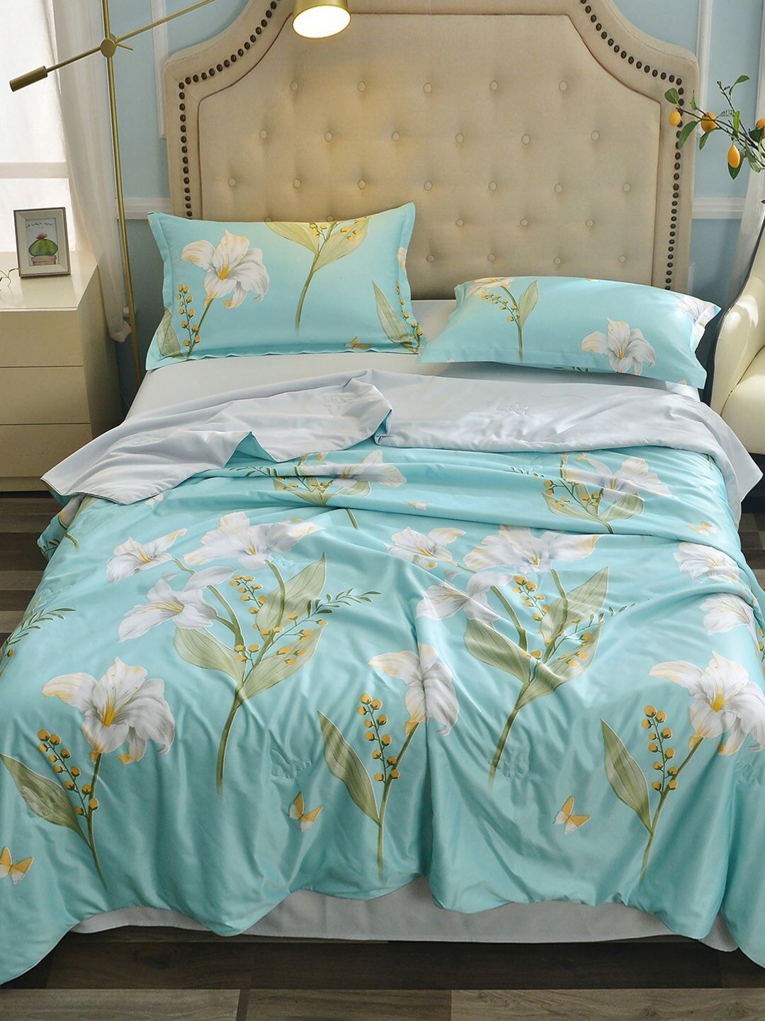 JC Collection Blue & Green Floral Summer 120 GSM Double Bed Quilt Price in India