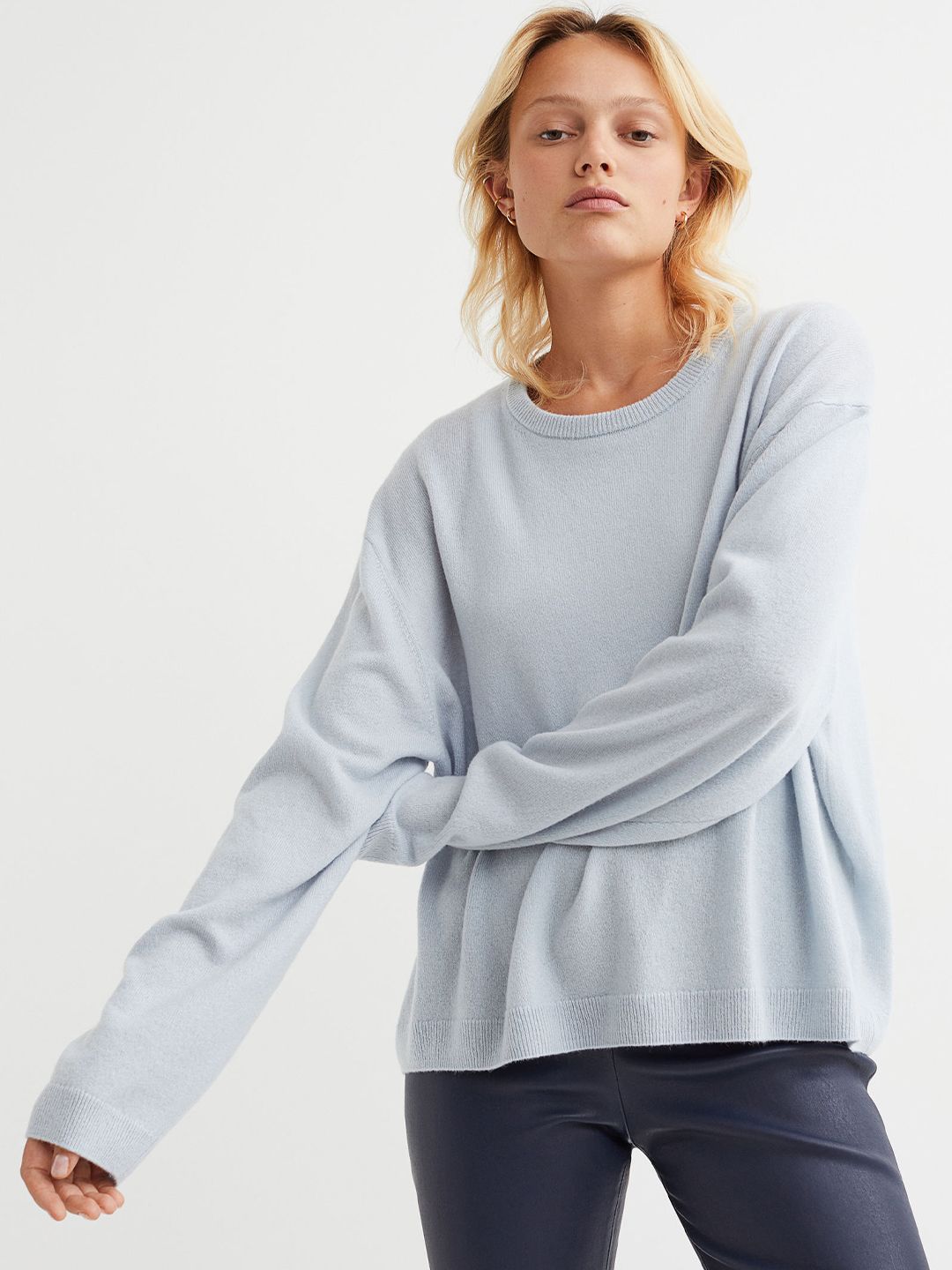 H&M Women Blue Fine-Knit Cashmere Jumper Price in India