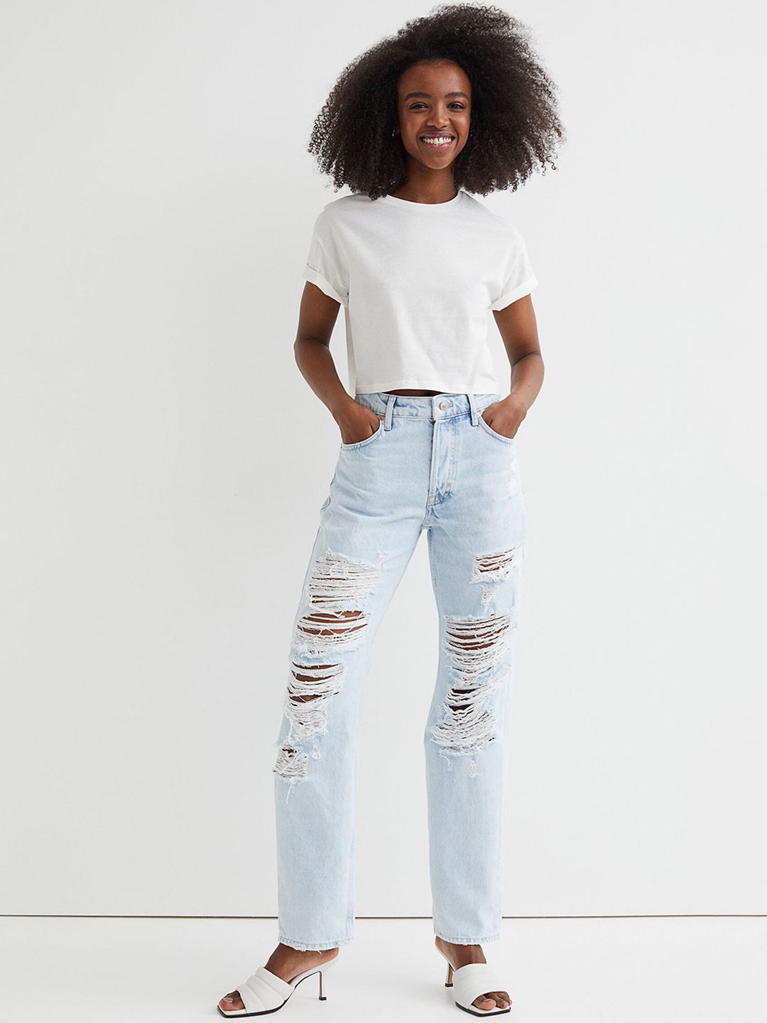 H&M Women Blue 90s Boyfriend Jeans Price in India