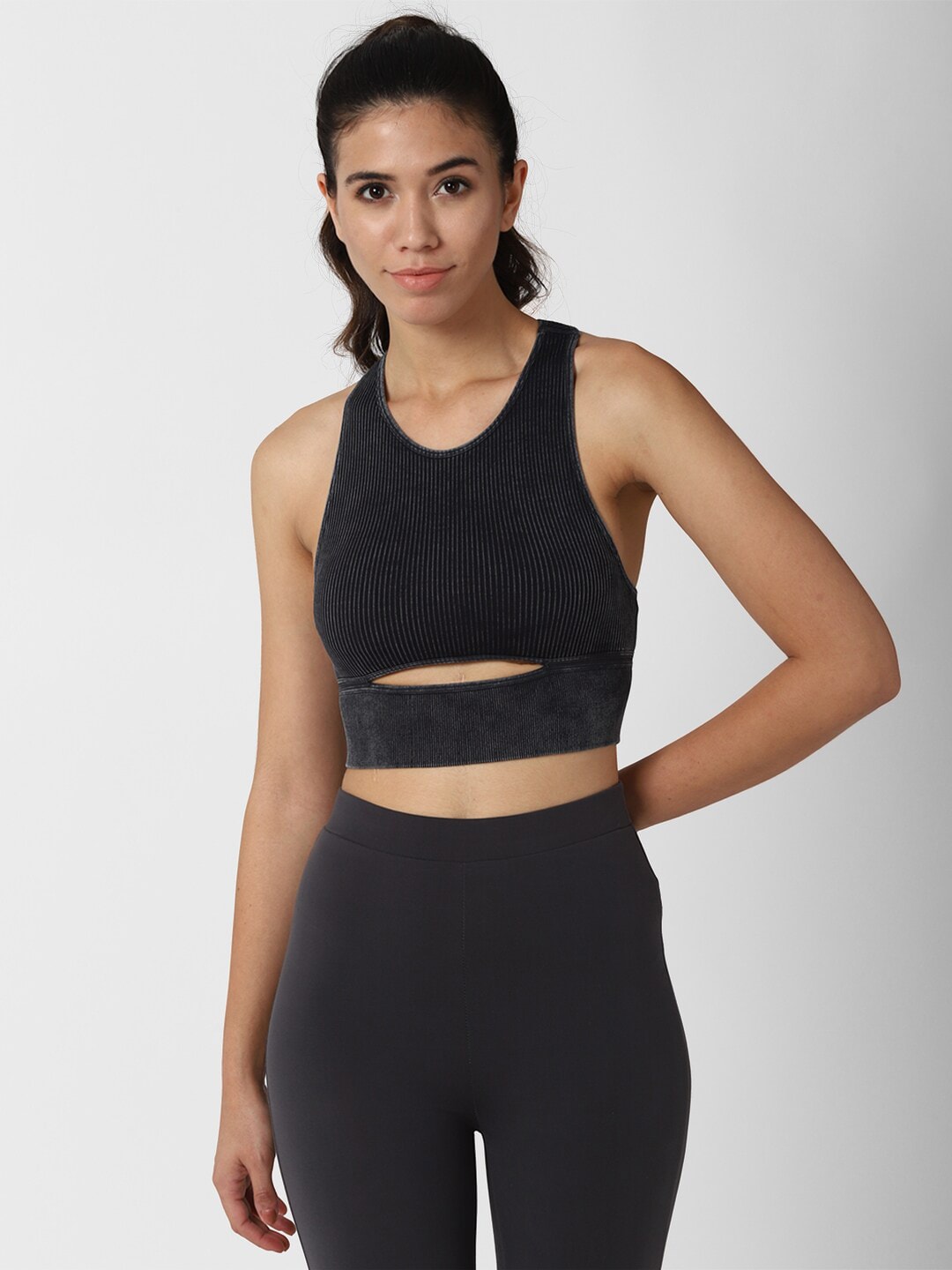 FOREVER 21 Black Solid Seamless Sports Bra Price in India