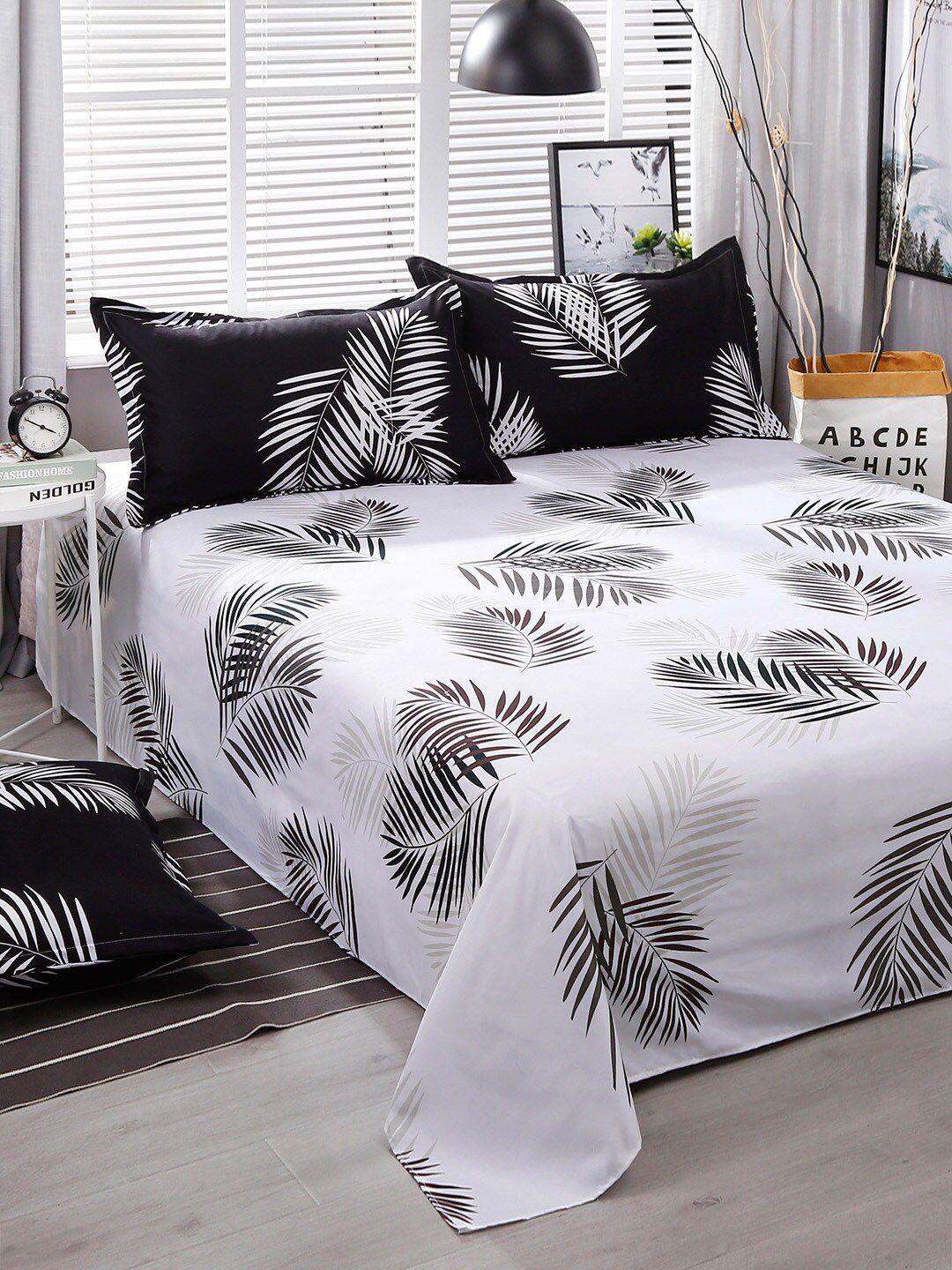 JC Collection Black & White Printed Double King Bedding Set Price in India