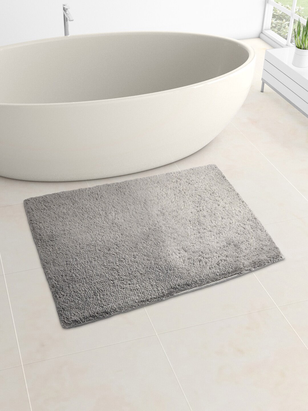 Living scapes by Pantaloons Grey Solid 1600GSM Pure Cotton Bath Rugs Price in India