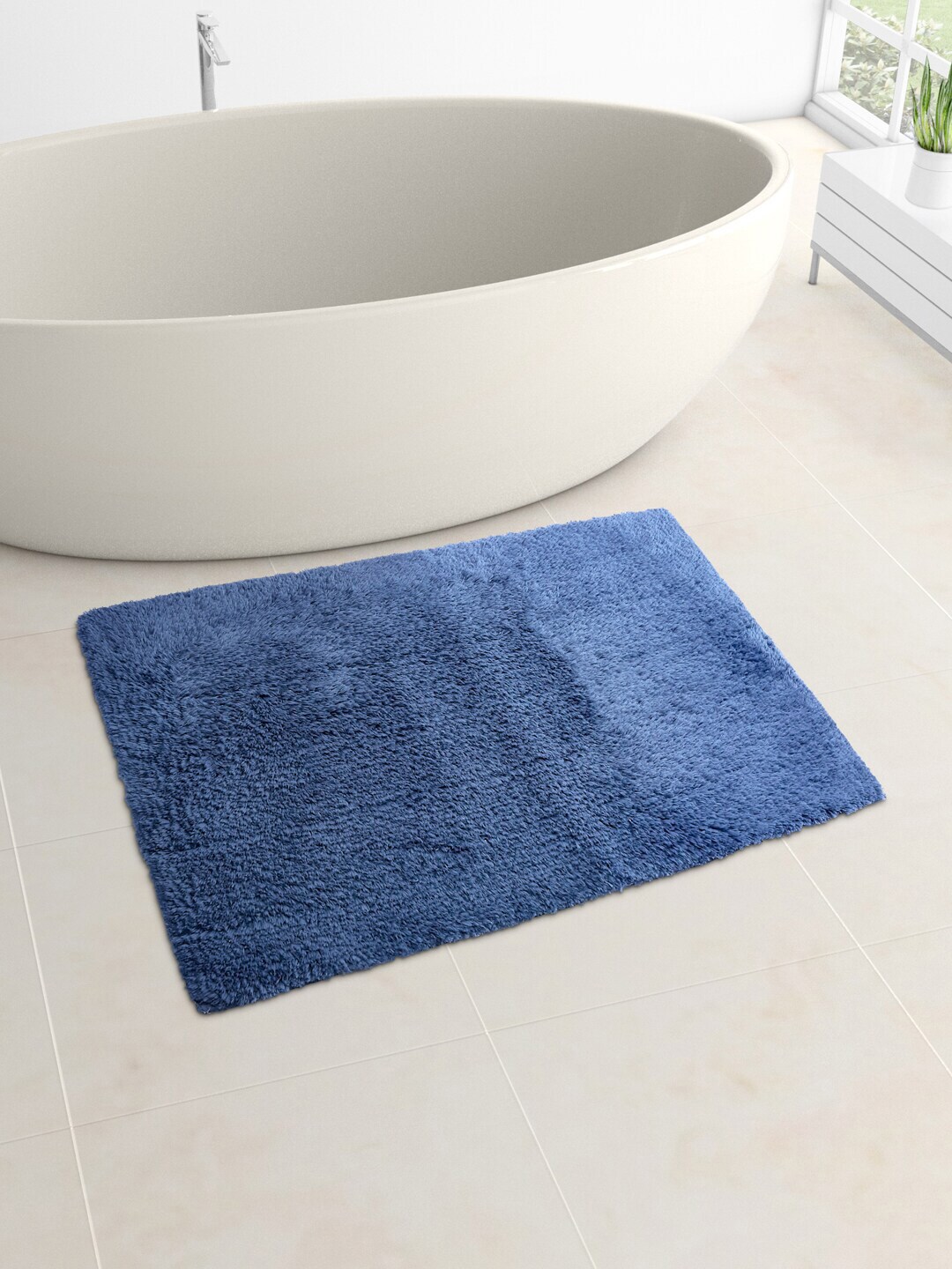 Living scapes by Pantaloons Blue Solid 1600 GSM Pure Cotton Bath Rug Price in India