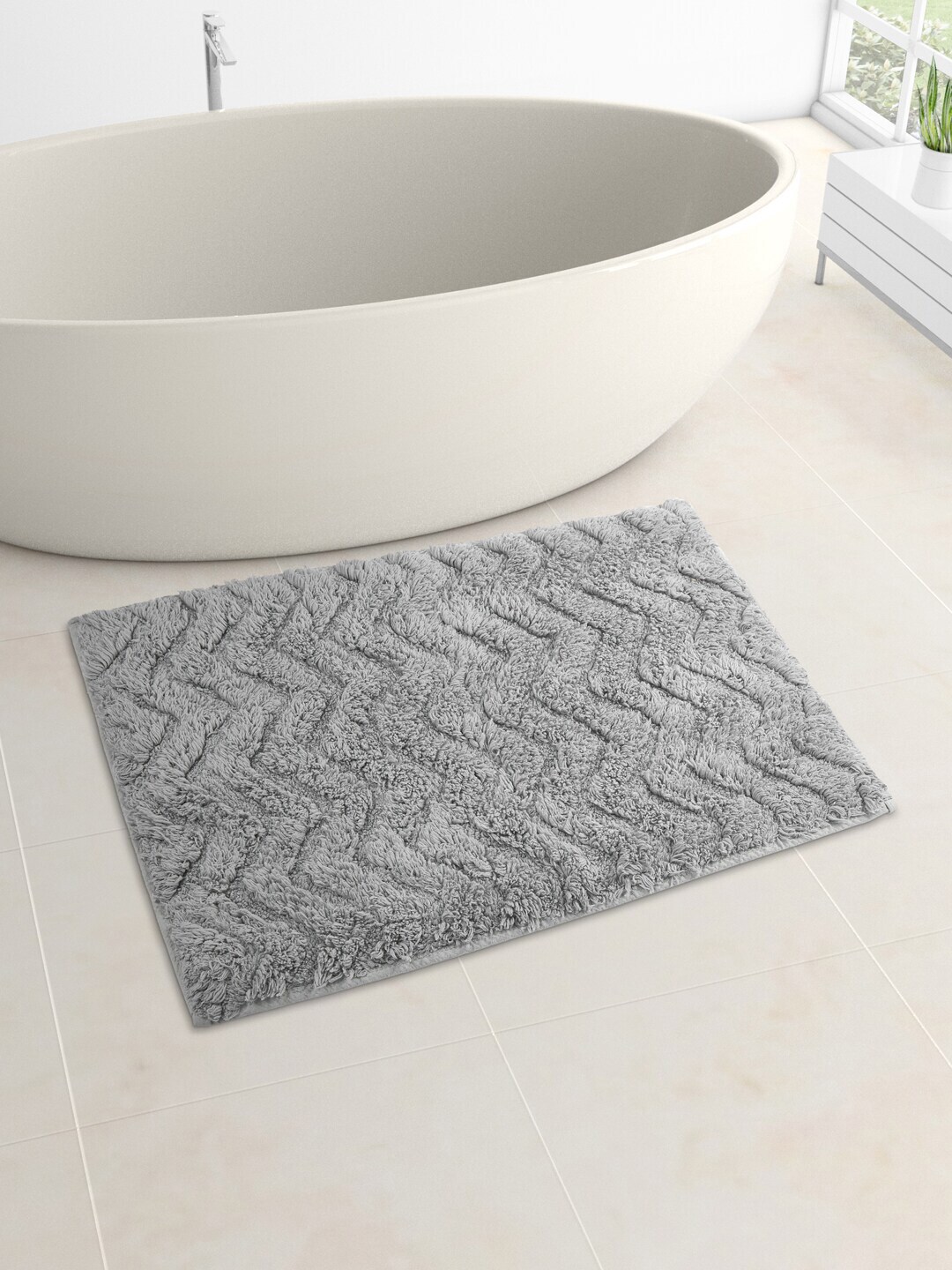Living scapes by Pantaloons  Grey Textured Pure Cotton GSM 1600 Bath Rugs Price in India
