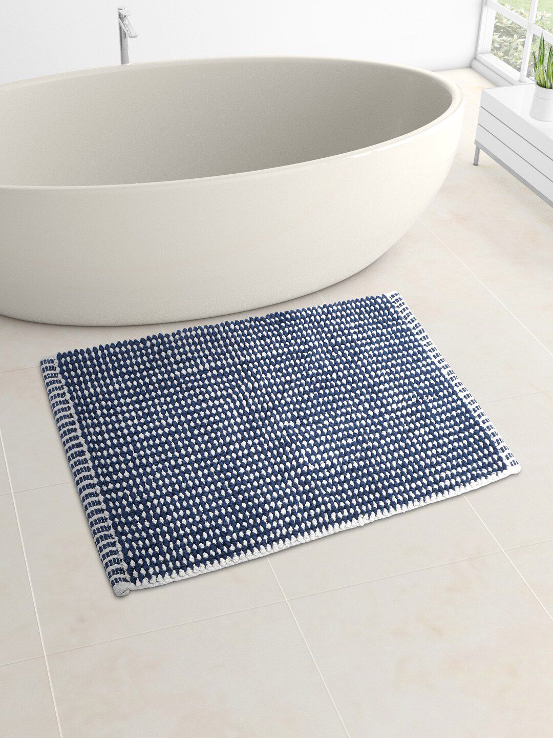 Living scapes by Pantaloons Blue & White Printed 1600 GSM Cotton Bath Rugs Price in India