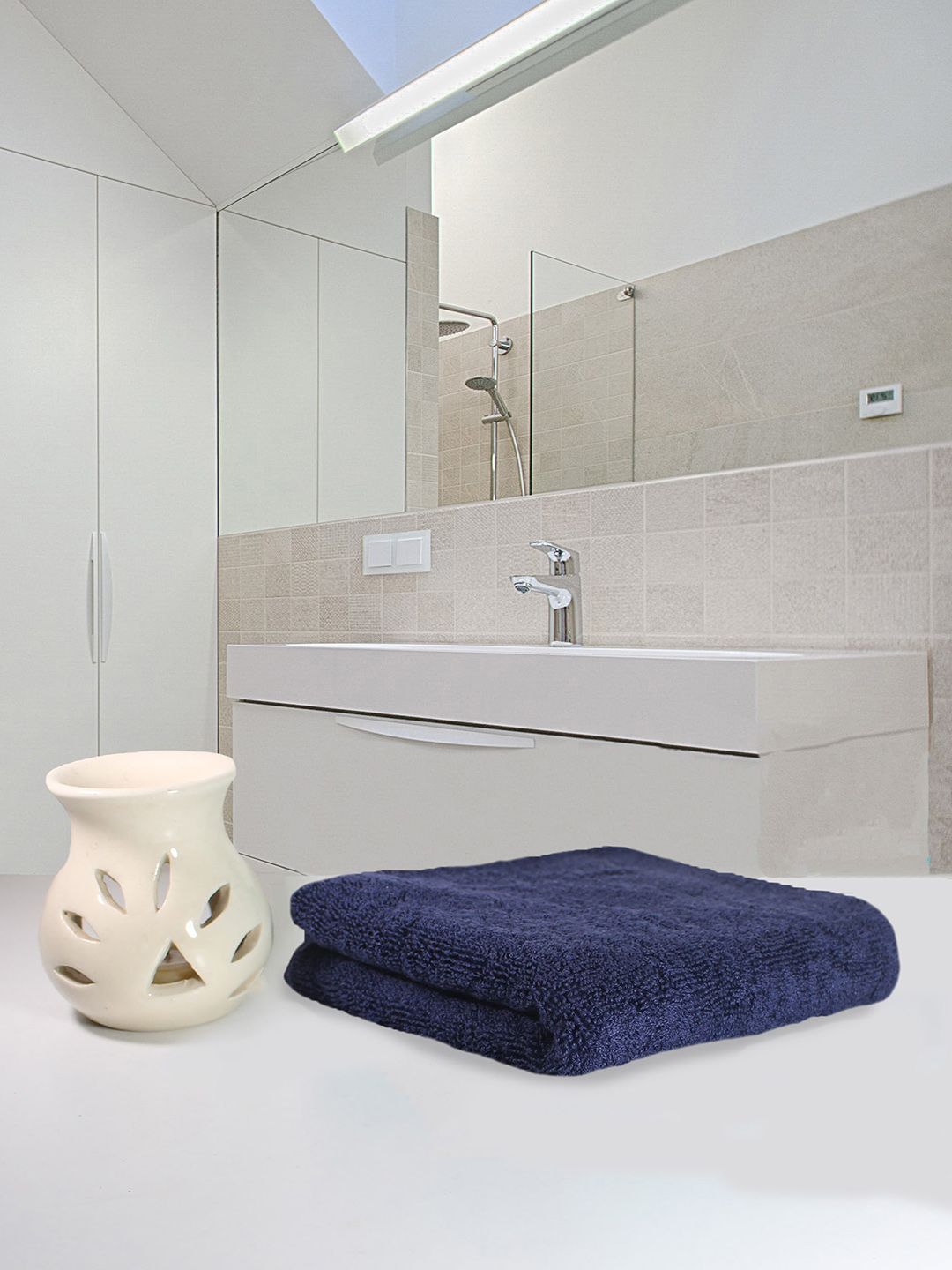 Heelium Navy Blue Unisex Bamboo Super Soft & Quick Drying Home & Gym Hand Towel