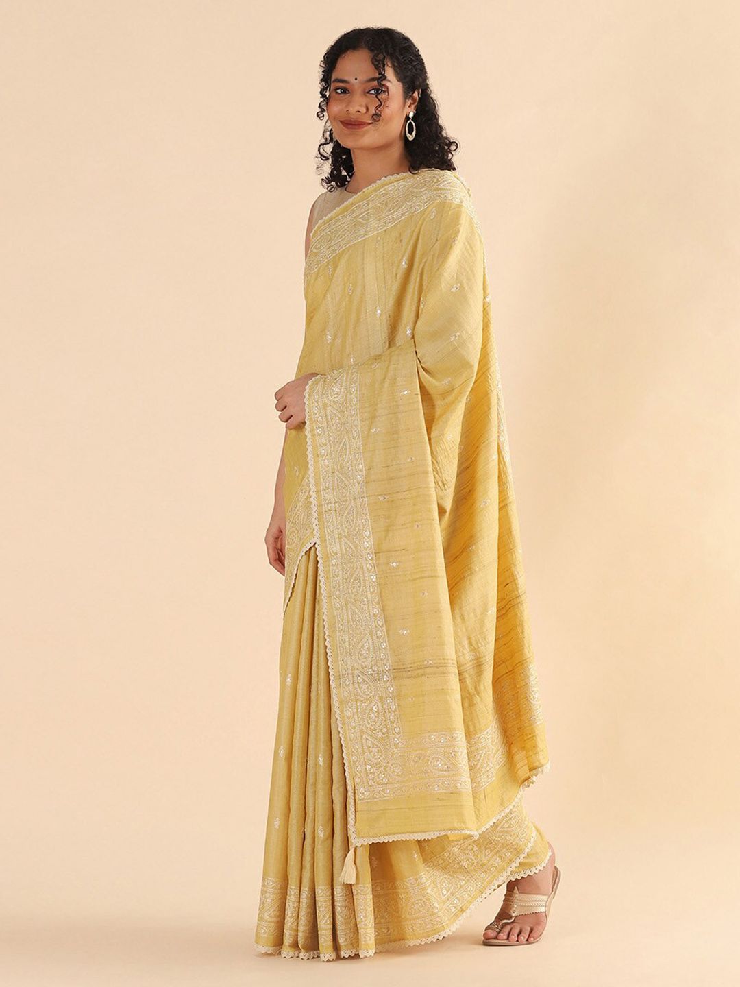 Taneira Yellow & White Ethnic Motifs Embroidered Pure Silk Tussar Saree Price in India
