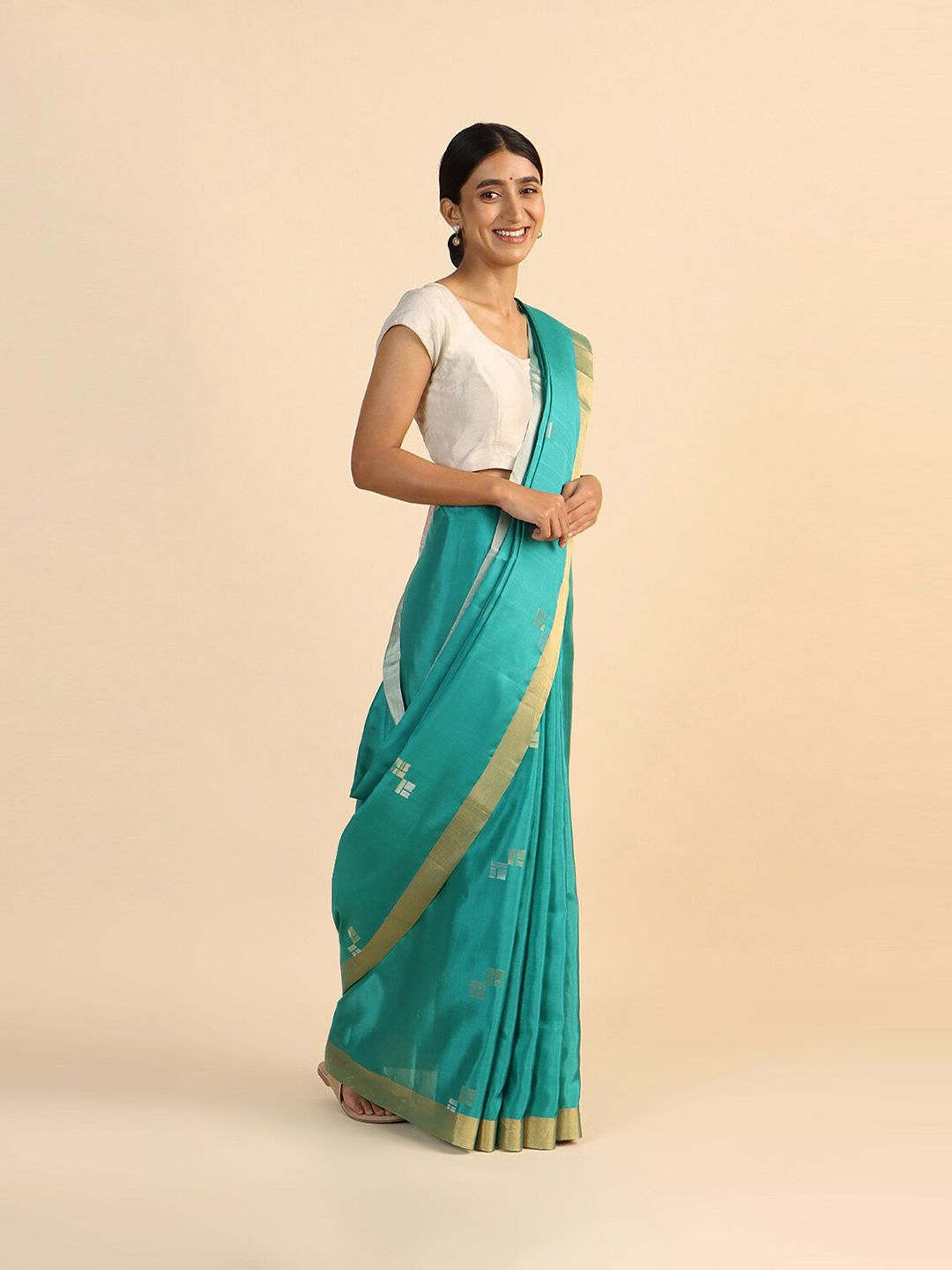 Taneira Sea Green & Gold-Toned Zari Pure Silk Saree Price in India