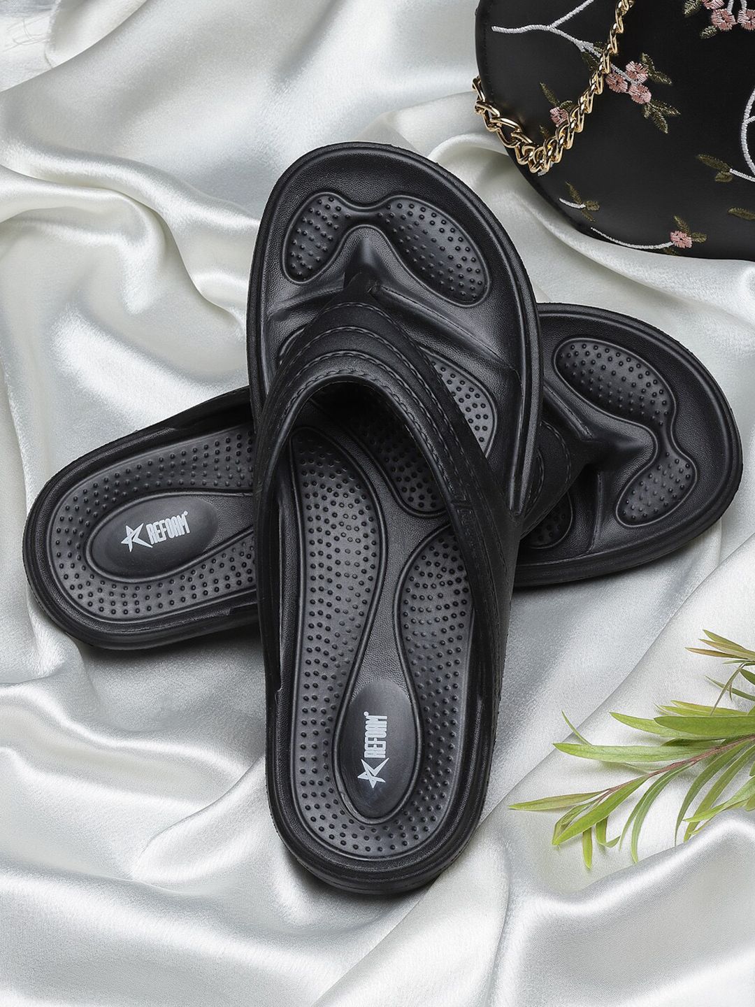 REFOAM Women Black Rubber Room Slippers Price in India