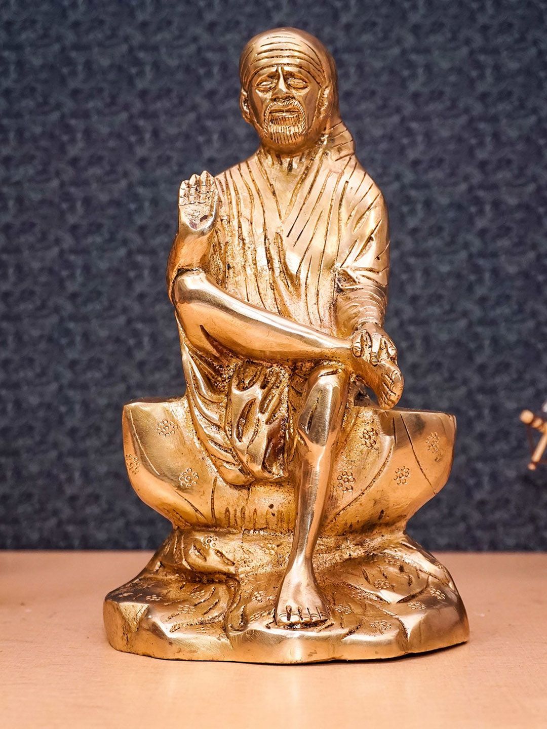 StatueStudio Gold-Toned Brass Lord Shirdi Sai Baba Showpiece Price in India