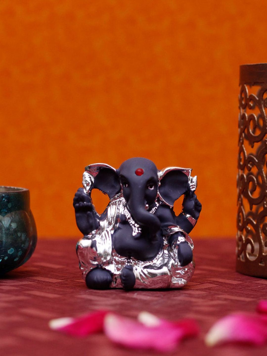 StatueStudio Silver-Toned & Black Ganpati Statue Ganesha Showpieces Price in India
