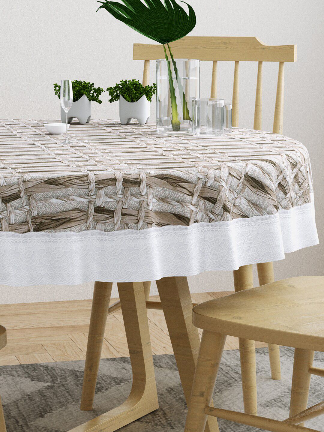 DREAM WEAVERZ Grey & White Printed 4 Seater Round Table Cover Price in India