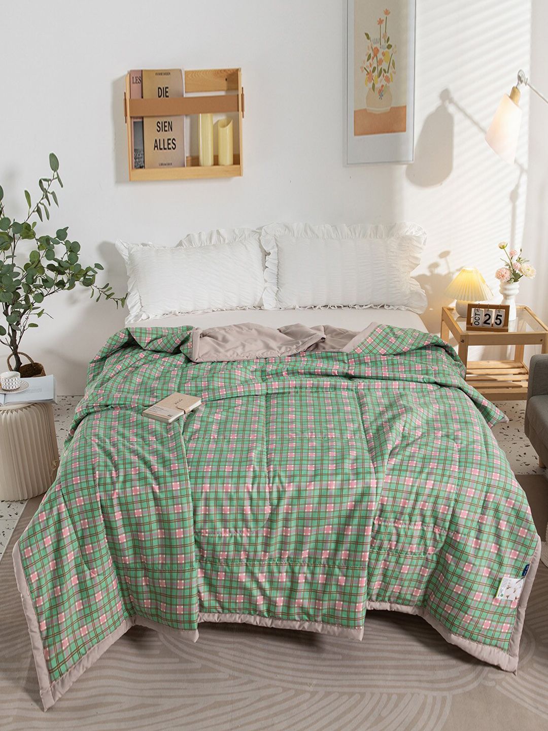 JC Collection Green & Pink Checked Summer 400 GSM Double Bed Quilt Price in India