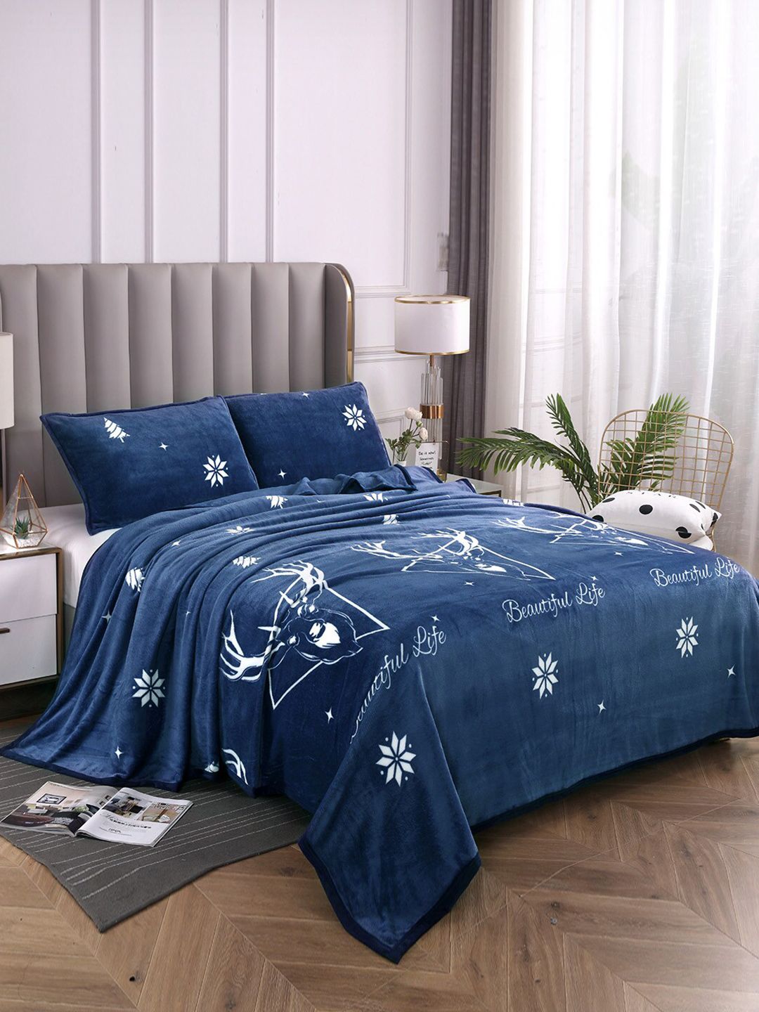 JC Collection Navy Blue & White Summer 300 GSM Double Bed Blanket Price in India