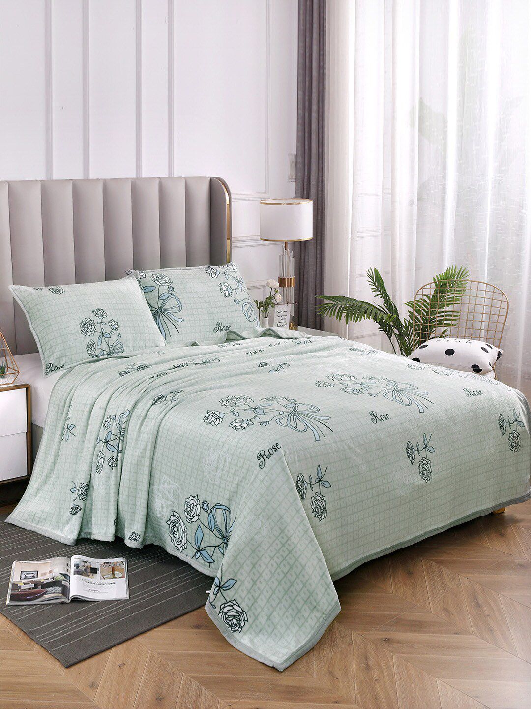 JC Collection Grey & White Floral Summer 300 GSM Double Bed Blanket Price in India