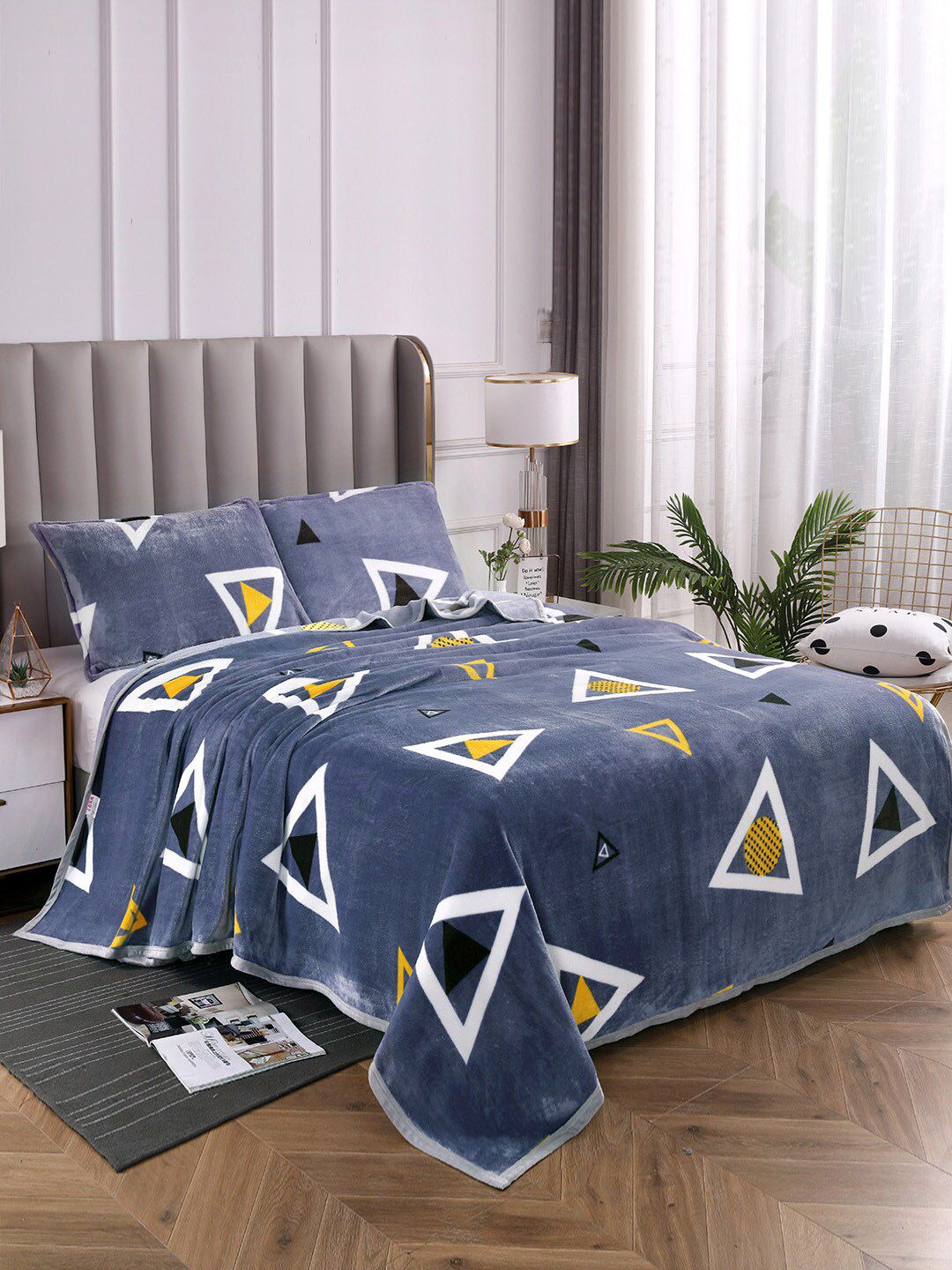 JC Collection Blue & Yellow Geometric Summer 300 GSM Double Bed Blanket Price in India