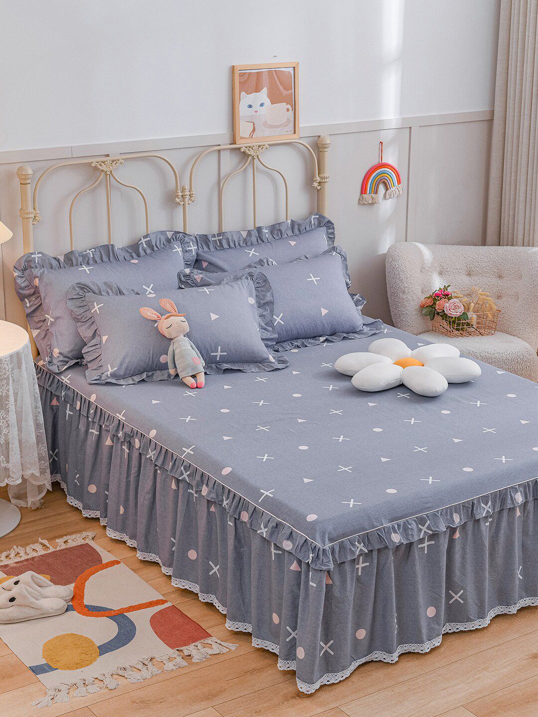 JC Collection Grey & White Printed Pure Cotton Double King Bed Cover With 2 Pillow Covers Price in India