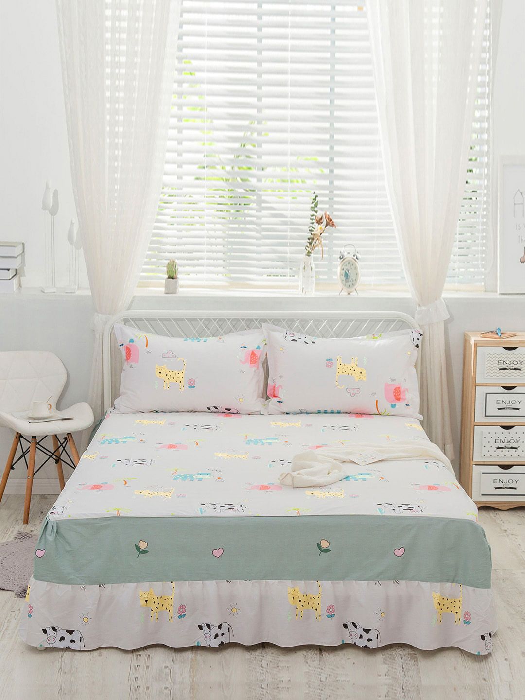 JC HOME White Printed Pure Cotton Double Queen Bed Cover With 2 Pillow Covers