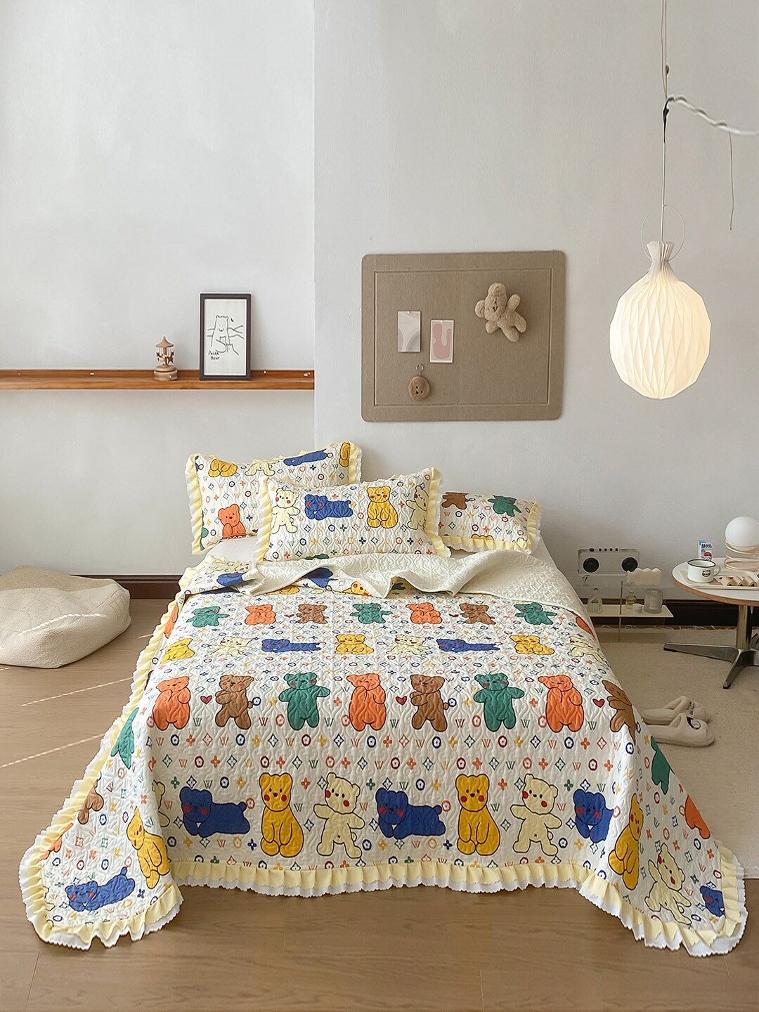 JC Collection White & Yellow Printed Pure Cotton Double King Bed Cover Price in India