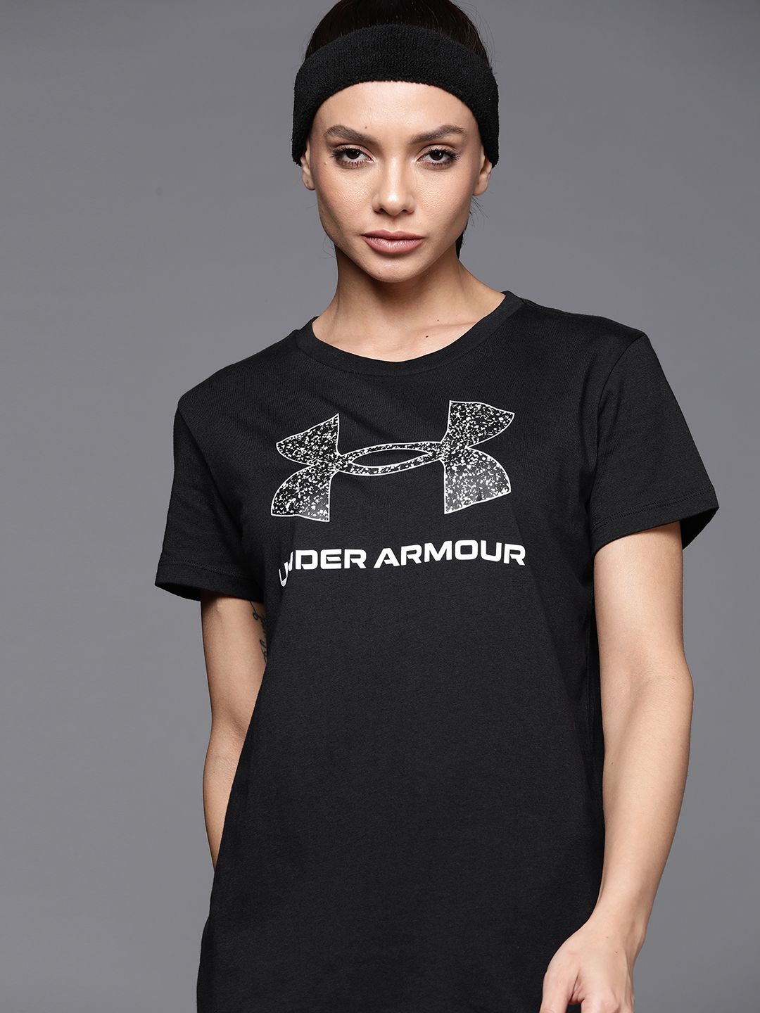 UNDER ARMOUR Women Black & White Brand Logo Loose T-shirt Price in India