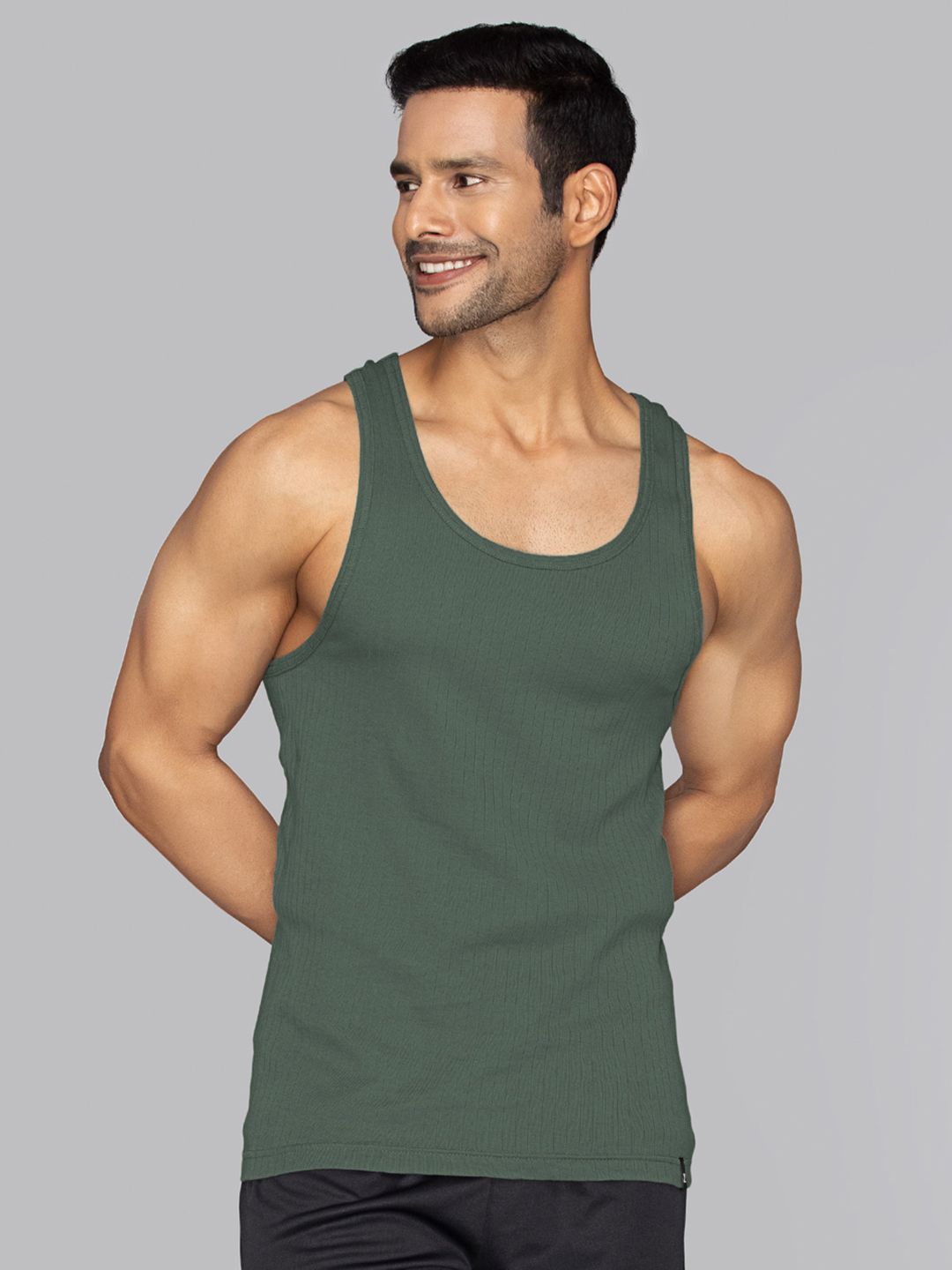 XYXX Men Solid Nova Super Combed Cotton Olive Round Neck Innerwear Vest