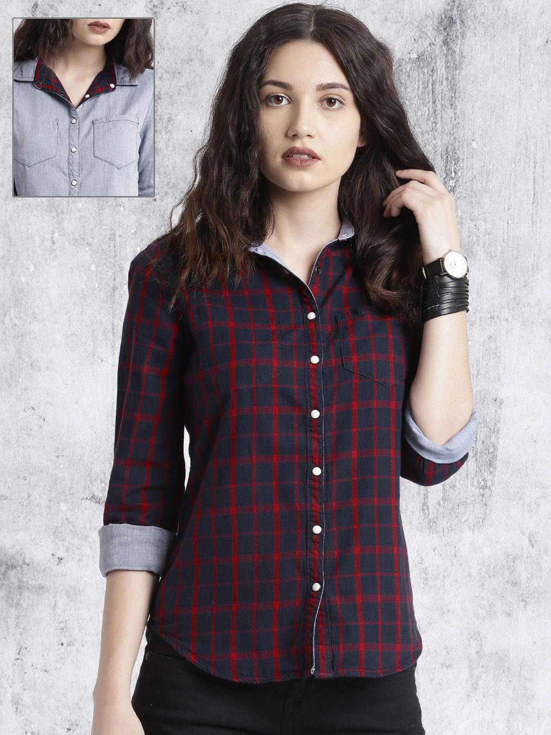 Roadster Navy Blue & Red Regular Fit Checked Reversible Casual Shirt