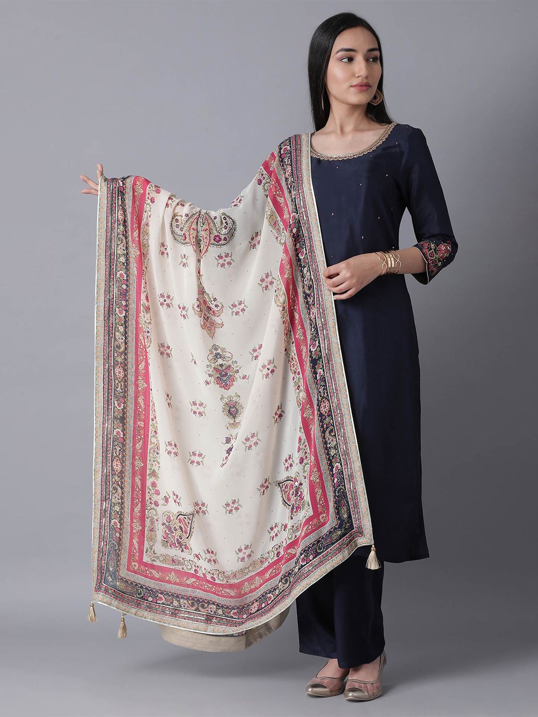WISHFUL White & Pink Ethnic Motifs Printed Dupatta