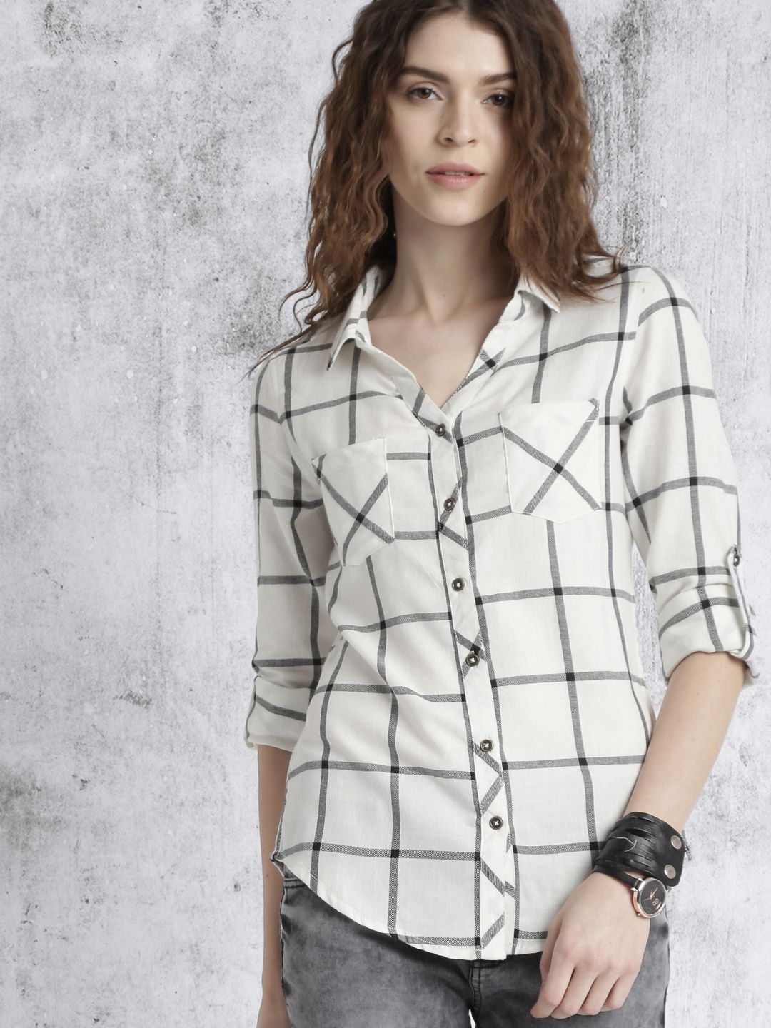 Roadster Women White & Black Slim Fit Checked Casual Shirt