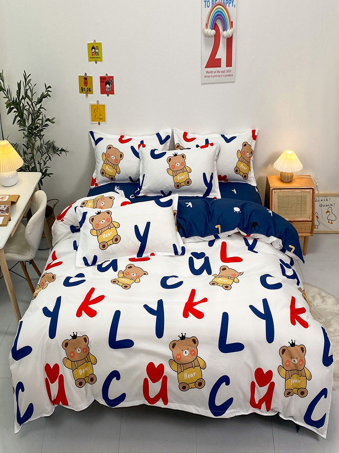 JC Collection White & Navy Blue Printed Bedding Set with 2 Pillow Covers & 1 Quilt Cover Price in India