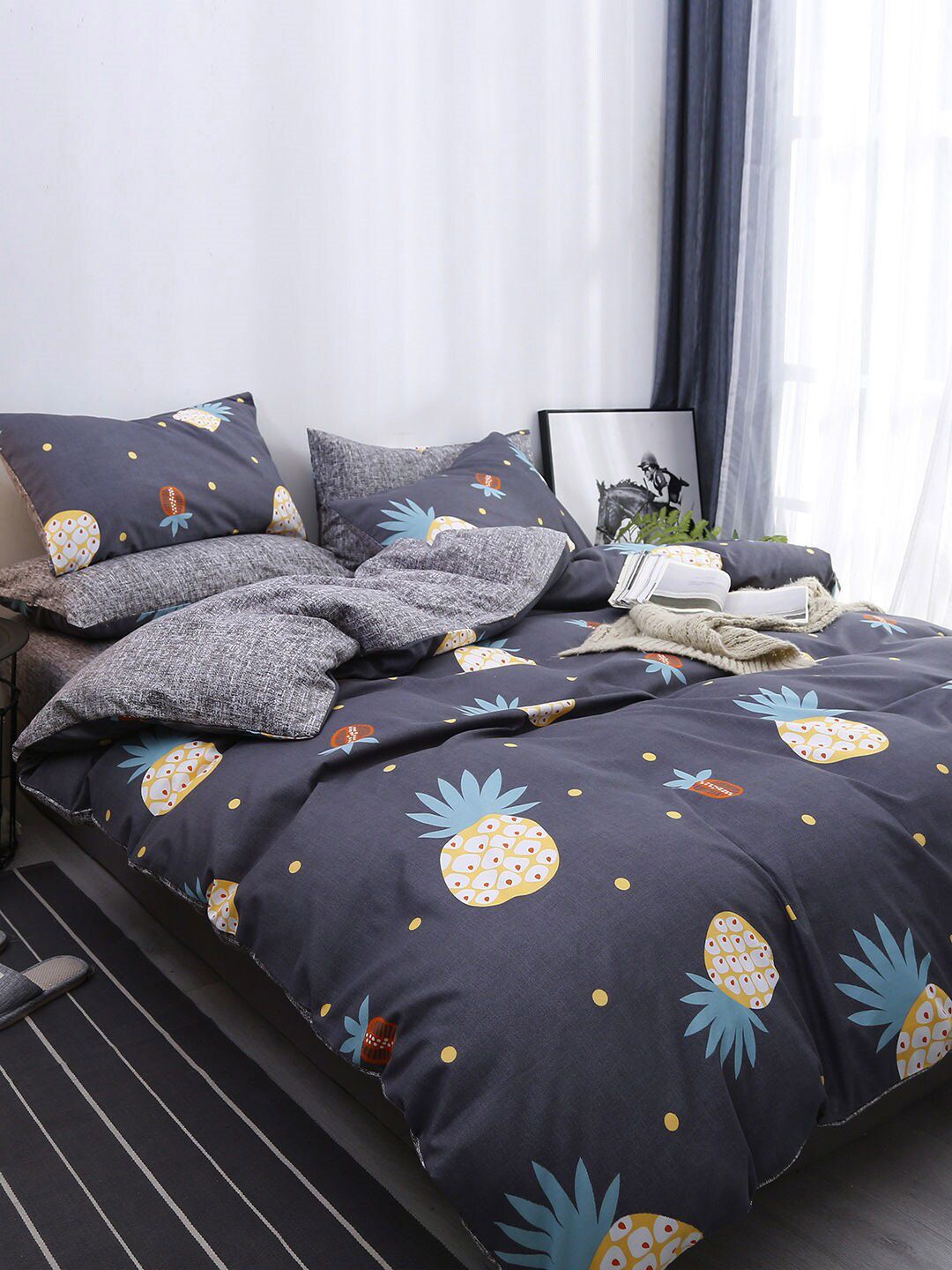 JC Collection Black Printed King Bedsheet with 2 Pillow Covers & Quilt Cover Price in India